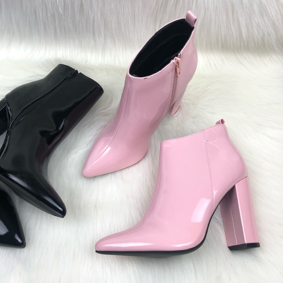 Qupid | Baby Pink Signal Bootie NWT 8.5 - Picture 2 of 14